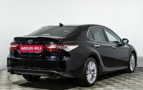 Toyota Camry, 2020 год, 3 690 000 рублей, 5 фотография