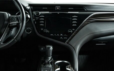Toyota Camry, 2020 год, 3 690 000 рублей, 14 фотография
