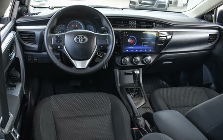Toyota Corolla, 2014 год, 1 390 000 рублей, 6 фотография