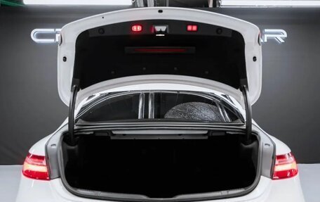 Mercedes-Benz E-Класс, 2018 год, 4 200 000 рублей, 10 фотография