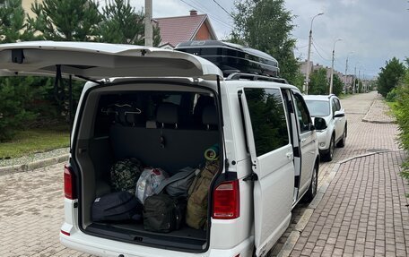 Volkswagen Caravelle T6 рестайлинг, 2016 год, 3 550 000 рублей, 4 фотография