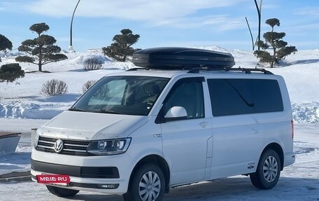 Volkswagen Caravelle T6 рестайлинг, 2016 год, 3 550 000 рублей, 6 фотография