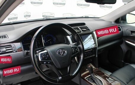 Toyota Camry, 2016 год, 2 280 000 рублей, 10 фотография