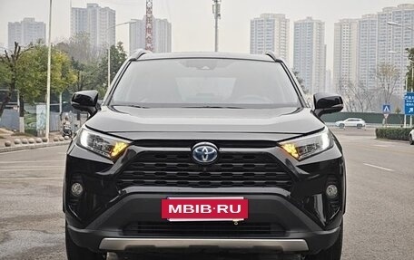 Toyota RAV4, 2021 год, 2 520 101 рублей, 2 фотография