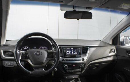 Hyundai Solaris II рестайлинг, 2017 год, 1 295 000 рублей, 6 фотография