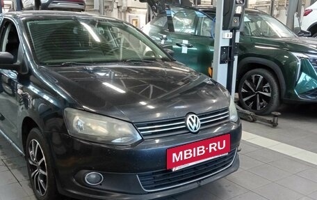 Volkswagen Polo VI (EU Market), 2011 год, 430 000 рублей, 2 фотография