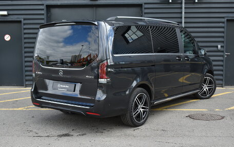 Mercedes-Benz V-Класс, 2024 год, 14 700 000 рублей, 4 фотография