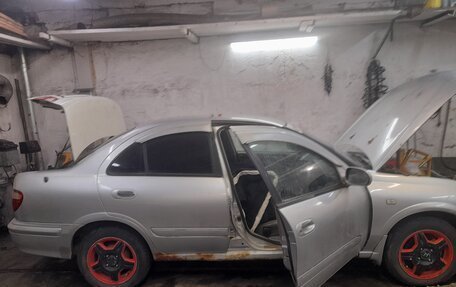Nissan Sunny N16, 2000 год, 110 000 рублей, 2 фотография