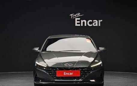 Hyundai Avante, 2022 год, 1 300 000 рублей, 3 фотография