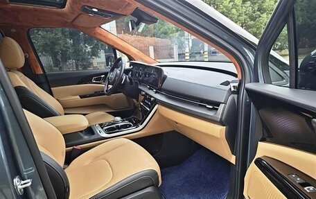 KIA Carnival, 2021 год, 2 450 013 рублей, 7 фотография