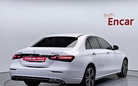 Mercedes-Benz E-Класс, 2021 год, 3 590 017 рублей, 3 фотография