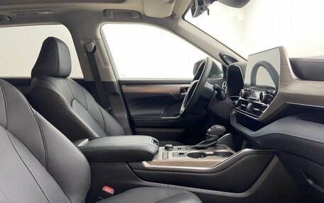 Toyota Highlander, 2025 год, 6 350 000 рублей, 10 фотография