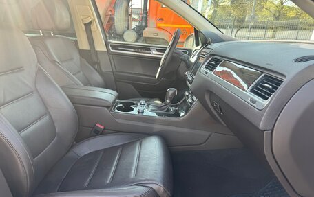 Volkswagen Touareg III, 2016 год, 2 790 000 рублей, 8 фотография