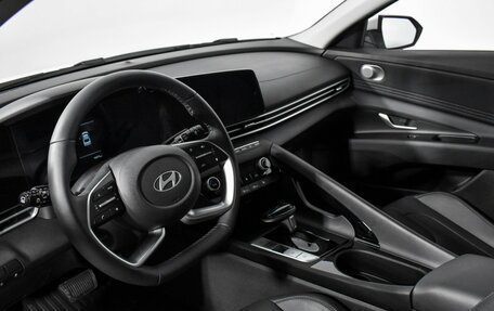 Hyundai Elantra, 2023 год, 2 149 000 рублей, 9 фотография