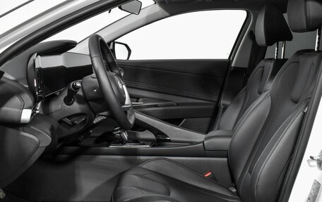 Hyundai Elantra, 2023 год, 2 149 000 рублей, 12 фотография