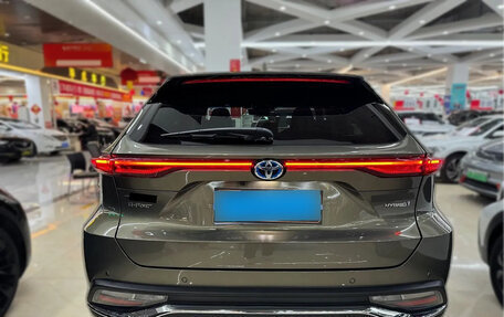 Toyota Harrier, 2022 год, 3 710 000 рублей, 4 фотография