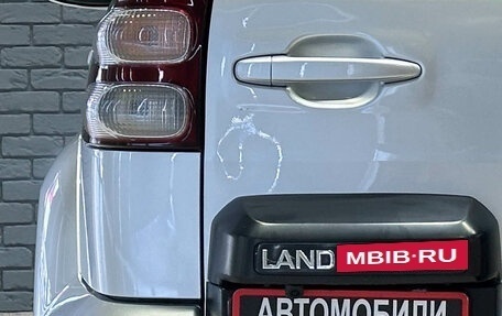 Toyota Land Cruiser Prado 120 рестайлинг, 2007 год, 2 157 000 рублей, 8 фотография