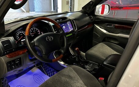 Toyota Land Cruiser Prado 120 рестайлинг, 2007 год, 2 157 000 рублей, 10 фотография