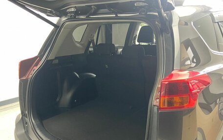 Toyota RAV4, 2015 год, 2 820 000 рублей, 6 фотография