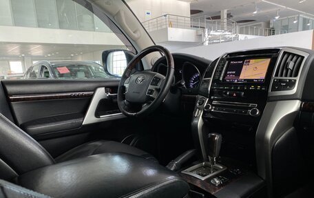 Toyota Land Cruiser 200, 2012 год, 3 299 000 рублей, 9 фотография