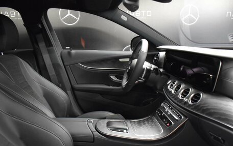 Mercedes-Benz E-Класс, 2022 год, 6 300 000 рублей, 5 фотография