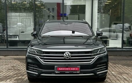 Volkswagen Touareg III, 2019 год, 4 584 000 рублей, 2 фотография