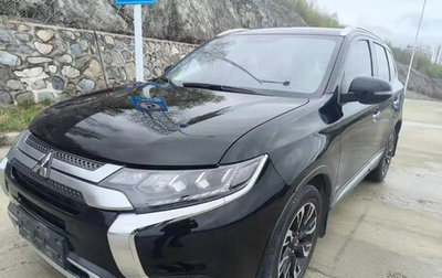 Mitsubishi Outlander III рестайлинг 3, 2021 год, 2 490 000 рублей, 1 фотография