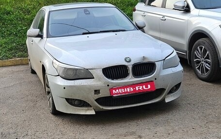 BMW 5 серия, 2004 год, 750 000 рублей, 1 фотография