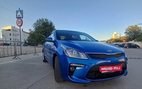 KIA Rio IV, 2019 год, 1 570 000 рублей, 3 фотография