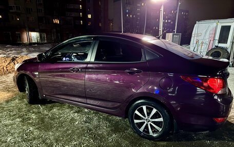 Hyundai Solaris II рестайлинг, 2011 год, 680 000 рублей, 3 фотография