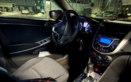 Hyundai Solaris II рестайлинг, 2011 год, 680 000 рублей, 6 фотография