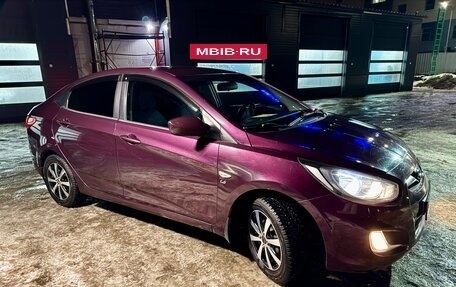 Hyundai Solaris II рестайлинг, 2011 год, 680 000 рублей, 5 фотография