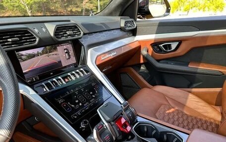 Lamborghini Urus I, 2022 год, 22 870 000 рублей, 8 фотография