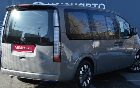 Hyundai Staria, 2021 год, 5 200 000 рублей, 2 фотография