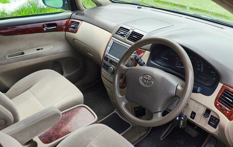 Toyota Ipsum II, 2006 год, 850 000 рублей, 6 фотография