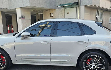 Porsche Macan I рестайлинг, 2022 год, 5 900 000 рублей, 3 фотография