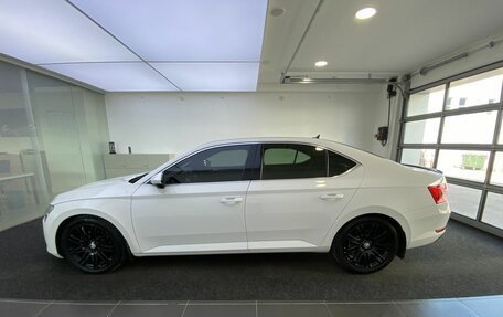 Skoda Superb III рестайлинг, 2019 год, 3 150 000 рублей, 8 фотография
