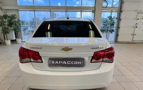 Chevrolet Cruze II, 2010 год, 1 030 000 рублей, 4 фотография