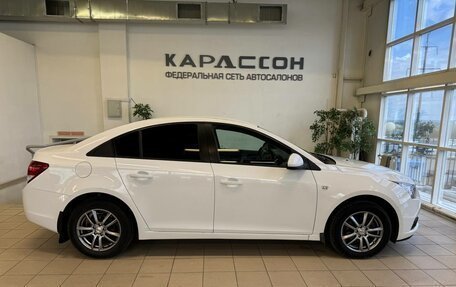Chevrolet Cruze II, 2010 год, 1 030 000 рублей, 6 фотография