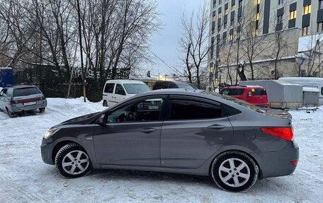 Hyundai Solaris II рестайлинг, 2011 год, 600 000 рублей, 3 фотография