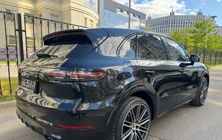 Porsche Cayenne III, 2018 год, 10 800 000 рублей, 6 фотография