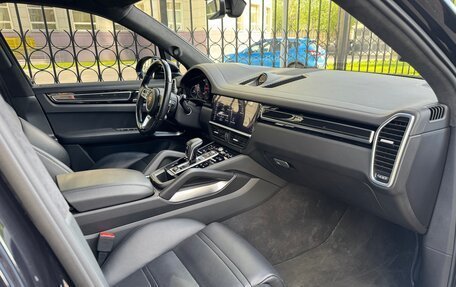 Porsche Cayenne III, 2018 год, 10 800 000 рублей, 8 фотография