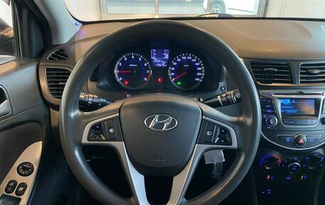 Hyundai Solaris II рестайлинг, 2016 год, 995 000 рублей, 10 фотография