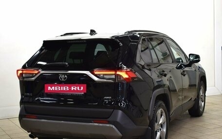Toyota RAV4, 2019 год, 2 870 000 рублей, 4 фотография