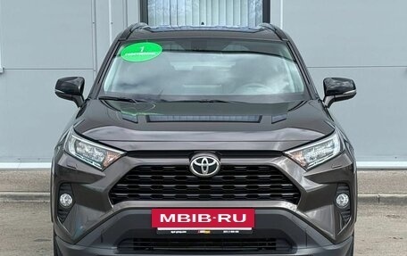 Toyota RAV4, 2021 год, 3 200 000 рублей, 2 фотография
