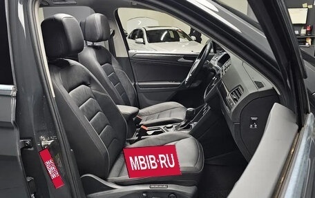 Volkswagen Tiguan II, 2020 год, 2 695 000 рублей, 9 фотография