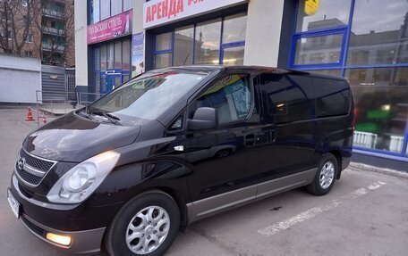 Hyundai H-1 II рестайлинг, 2012 год, 2 000 000 рублей, 6 фотография