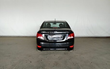 Hyundai Solaris II рестайлинг, 2013 год, 745 000 рублей, 5 фотография