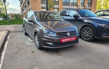 Volkswagen Polo VI (EU Market), 2016 год, 800 000 рублей, 2 фотография