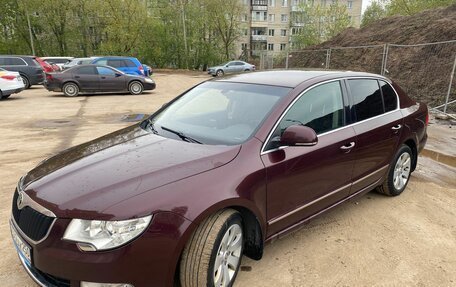 Skoda Superb III рестайлинг, 2012 год, 900 000 рублей, 2 фотография